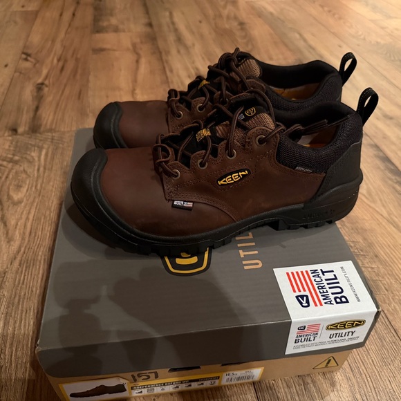 KEEN Men's Dark Brown Work Boots Utility Footwear NEW in‎ Box Size 10.5EE - Picture 2 of 14
